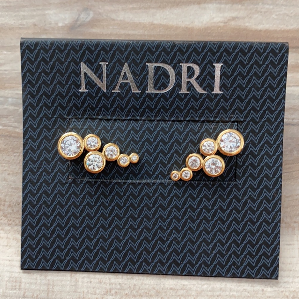 ❤️ Nadri Rhinestone Gold Ear Crawler Earrings